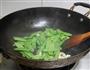 香肠炒荷兰豆的做法图解5