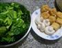 蘑菇油豆腐炒菜芯的做法图解1