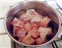 辣味炖猪蹄的做法图解1