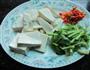芹菜豆腐的做法图解1