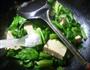 冻豆腐煮油菜蕻的做法图解7