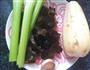 莲藕木耳炒西芹的做法图解1