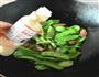 芝香荷兰豆炒腊肠的做法图解9