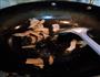 -蒜苗木耳鸡蛋炒肉的做法图解6