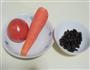 胡萝卜番茄蔓越莓汁的做法图解1
