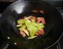 冬笋炒香肠的做法图解8