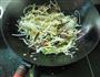 海带芽菜炒粉的做法图解10