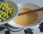 黄豆鸡蛋饼的做法图解4