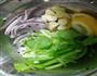 白酒煮青口的做法图解1