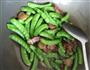 紫淮山荷兰豆炒腊肉的做法图解12