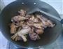 红酒香菇炖鸡的做法图解4