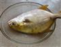 清蒸金鲳鱼的做法图解1