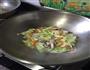 卷心菜五花肉炒粉条的做法图解6