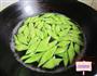 清炒荷兰豆的做法图解1