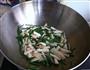 杏鲍菇炒韭菜梗的做法图解6