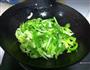 菜椒芹菜炒鸡蛋的做法图解5