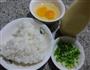 沙拉酱鸡蛋炒饭的做法步骤1
