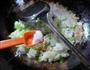 香葱白菜炒饭的做法图解6
