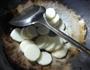 鹌鹑蛋煮山药的做法图解3