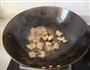 豌豆苗炒木耳的做法图解4