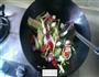 爆炒墨鱼仔的做法图解3