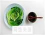 蒜蓉油淋生菜的做法图解6