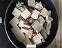 小花菇炖豆腐的做法图解4