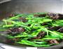 菜心炒木耳的做法图解6