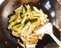 小炒白玉菇的做法图解8