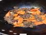 胡萝卜烧牛腩的做法图解4