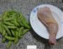 毛豆蒸腊鸡腿的做法图解1