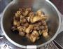花生香菇焖猪蹄的做法图解12