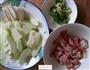西葫芦杏鲍茹炒肉片的做法图解1