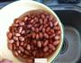 凉拌花生米的做法图解1