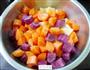 黑椒蔬果丁的做法图解2