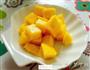 刀切芒果的做法图解5