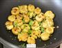 椒盐香煎小土豆的做法图解8