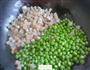 魔芋腊肉炒豌豆的做法图解4