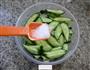 西瓜皮拌青瓜的做法图解9
