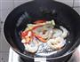 尖椒虾仁炒秋葵的做法图解6