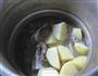 青菜土豆肉骨汤的做法图解7