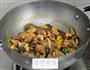 彩椒香菇鸡的做法图解14