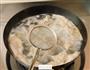 薏仁海带筒骨汤的做法图解3