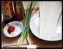 一碗清汤挂面的做法图解1