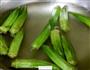 冰镇秋葵的做法图解1
