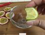 百香果青柠蜂蜜水的做法图解3
