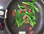 菜心炒腊肠的做法图解4
