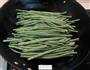 干煸豇豆的做法图解3