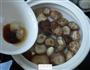 香菇煮腊肉的做法图解4