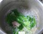青菜腊鸡腿排骨汤的做法图解9